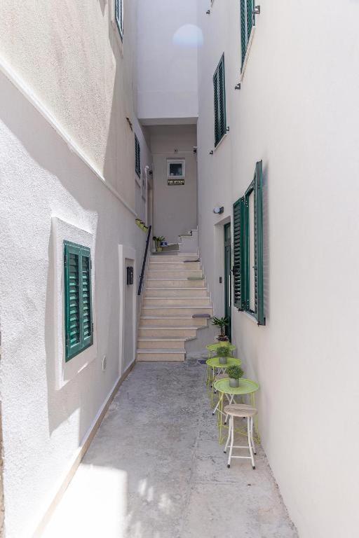 X Boutique Marinac Studio Apartments & Rooms Šibenik Extérieur photo